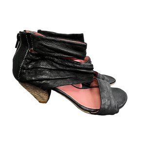 Lola Sabbia for Eric Michael Bootie Sandal size 37 US 6.5 or 7 Black Leather Zip